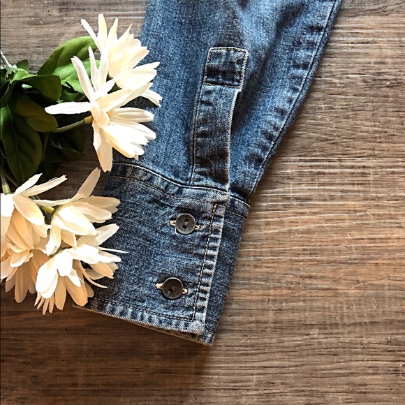 🌻Calvin Klein Jean Button-Up🌻 - Picture 7 of 7